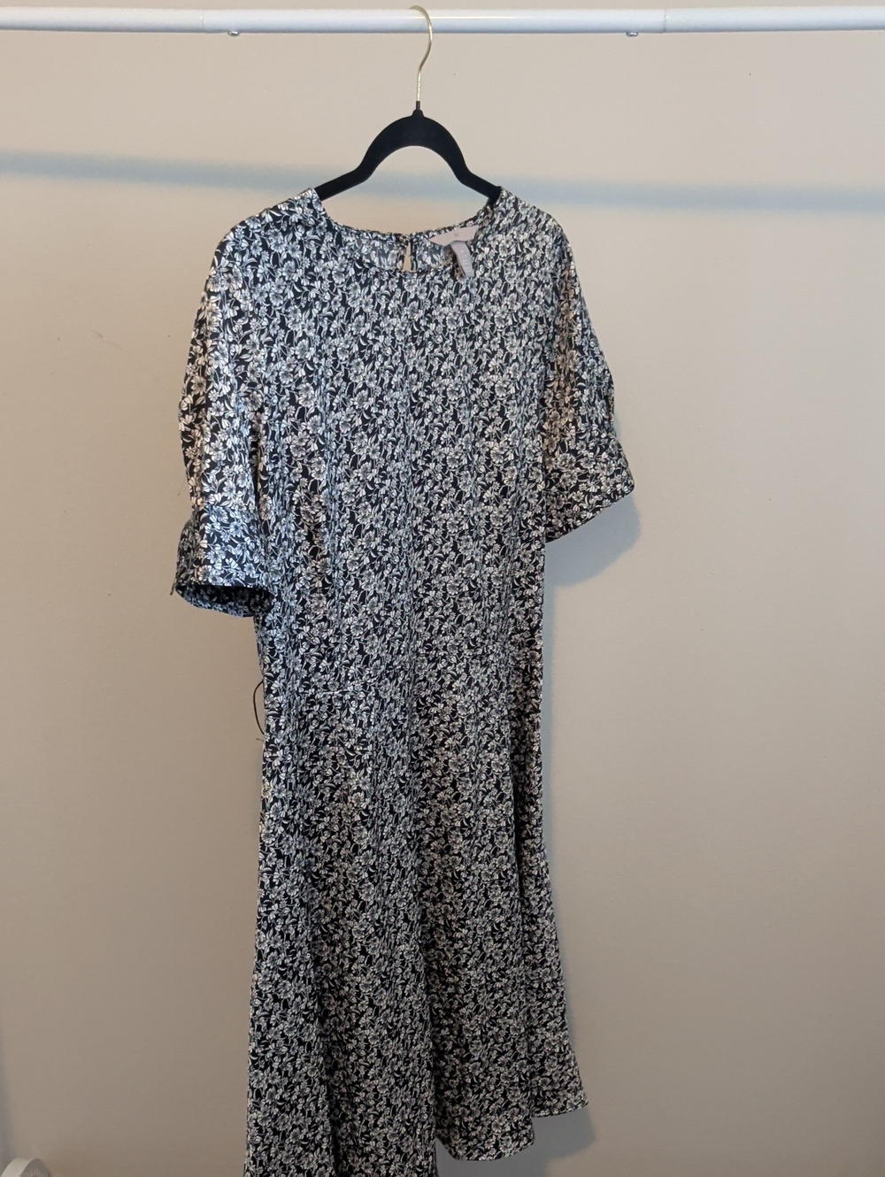 H&M Black and White Floral Midi Dress - Professional - Y2K - Layering